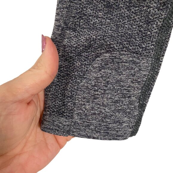 Athleta Momentum‎ Heather Gray Top Size M - Picture 3 of 6